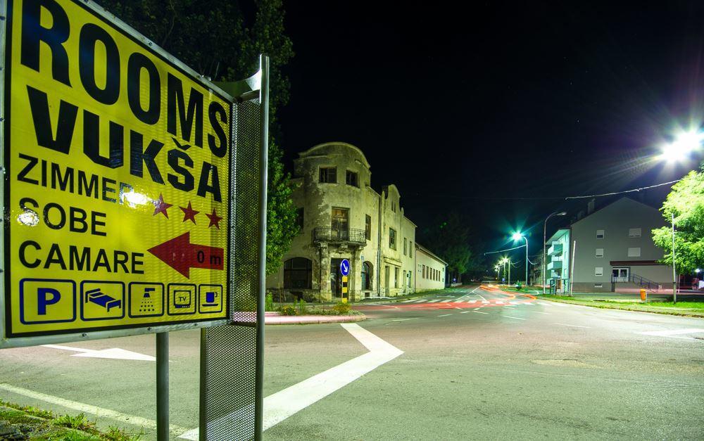 Rooms Vuksa Donji Lapac Kültér fotó